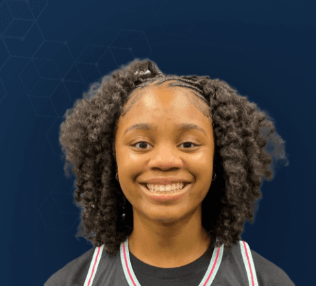Londyn Brewer headshot